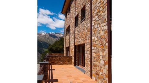 Foto 2 de Casa adosada en venta en El Forn - Prats - Meritxell, Canillo