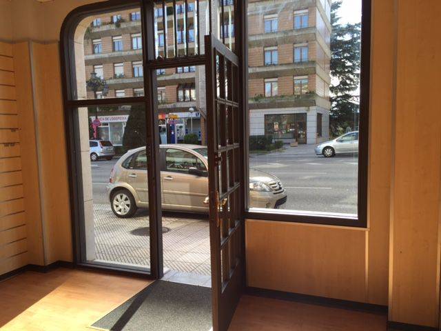 Local comercial en Alquiler en DOCTOR FLEMING en Llamaquique