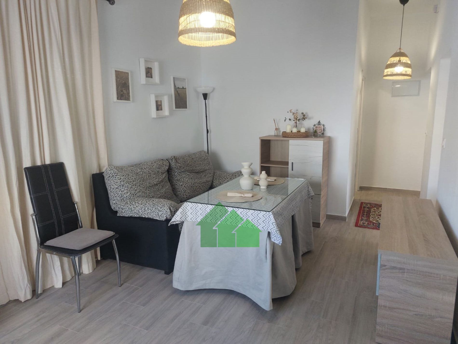 Sala de estar de Piso de alquiler en Puebla de la Calzada con Calefacción, Trastero y Amueblado