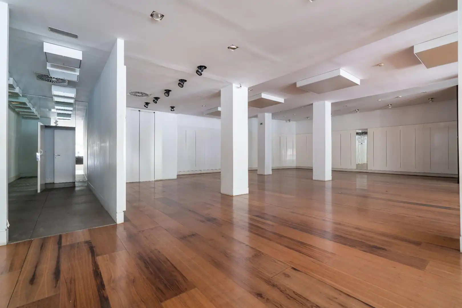 Local comercial en alquiler en Paseo de Almería 57, imagen 10