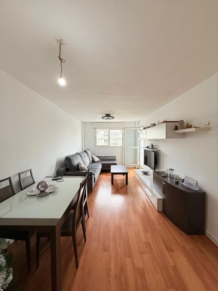 Sala d'estar de Pis en venda en Málaga Capital amb Aire condicionat, Parquet i Terrassa