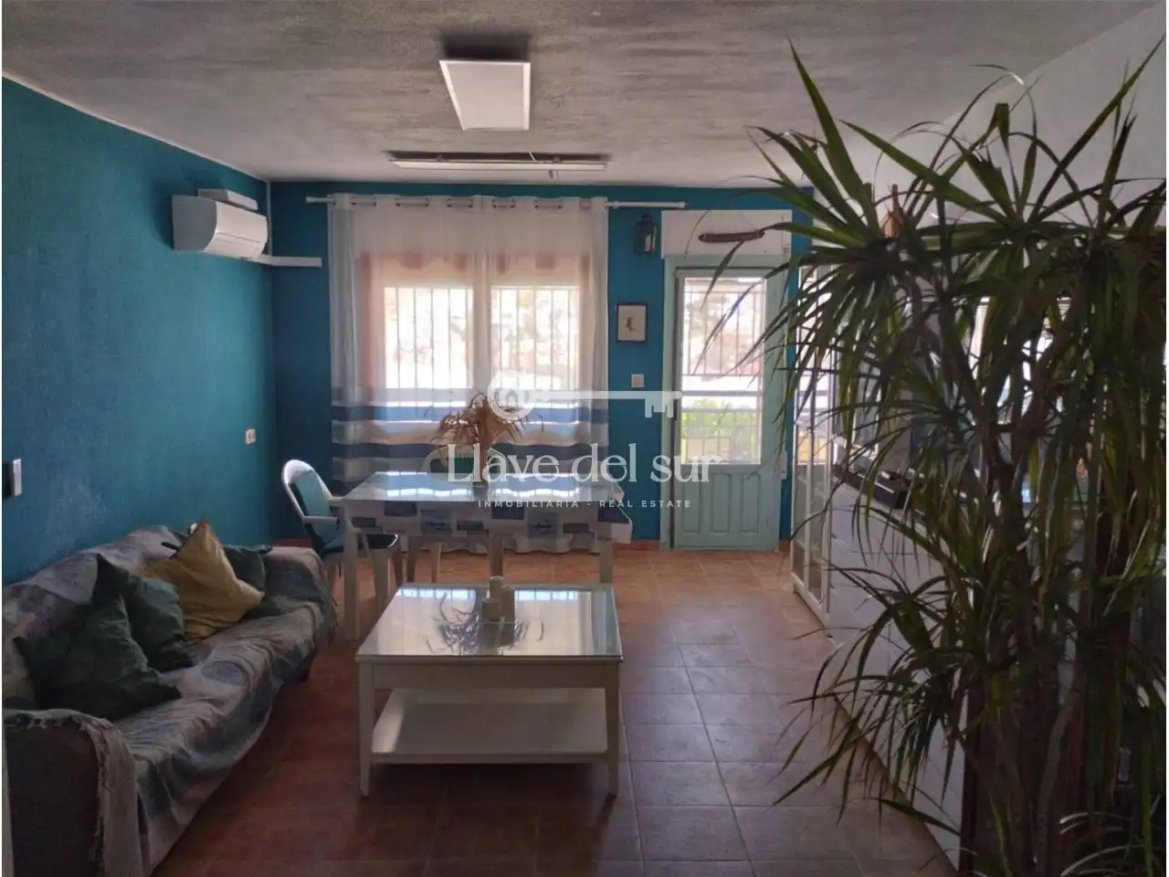 Sala de estar de Piso en venta en Águilas con Aire acondicionado, Trastero y Balcón