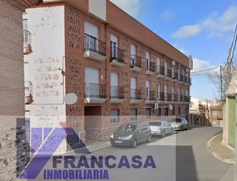 Piso con ascensor en venta en Alameda de la Sagra