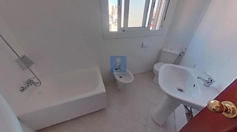Foto 5 de Piso en venta en Dibujante Junceda, Centre, Rubí