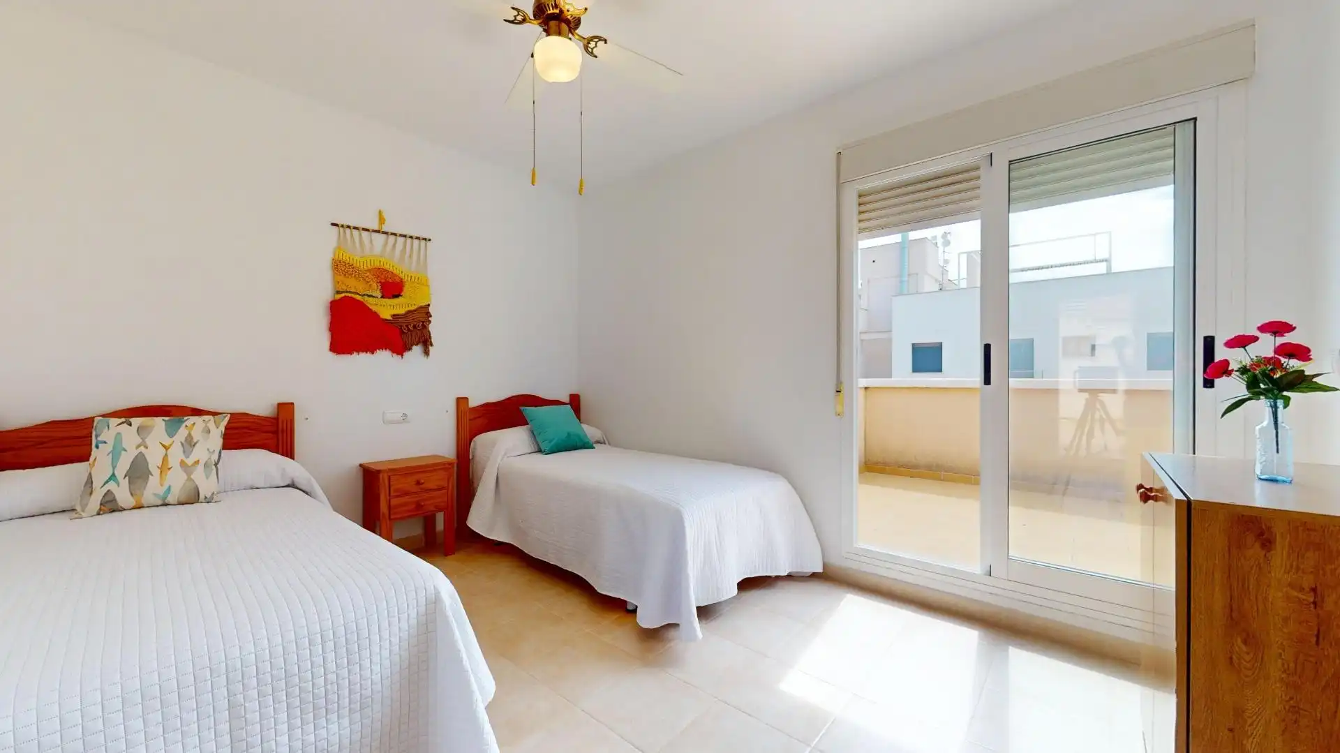 Schlafzimmer von Wohnungen zum Verkauf in Los Alcázares mit Terrasse und Balkon