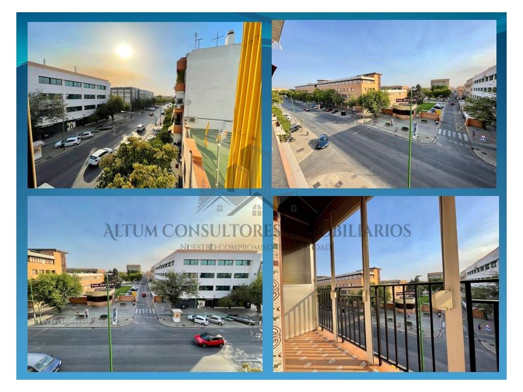 Exterior view of Flat for sale in  Sevilla Capital