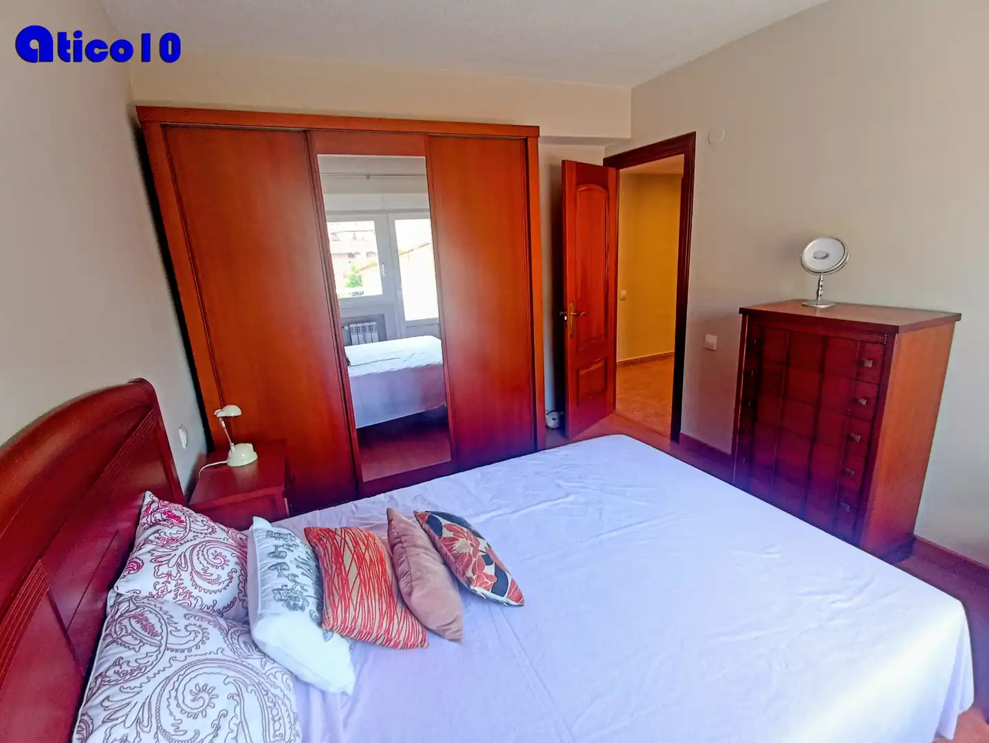 Schlafzimmer von Wohnung zur Miete in Oviedo  mit Heizung, Terrasse und Möbliert