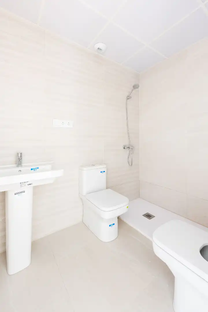 Bany de Àtic en venda en Vélez-Málaga amb Aire condicionat, Parquet i Terrassa