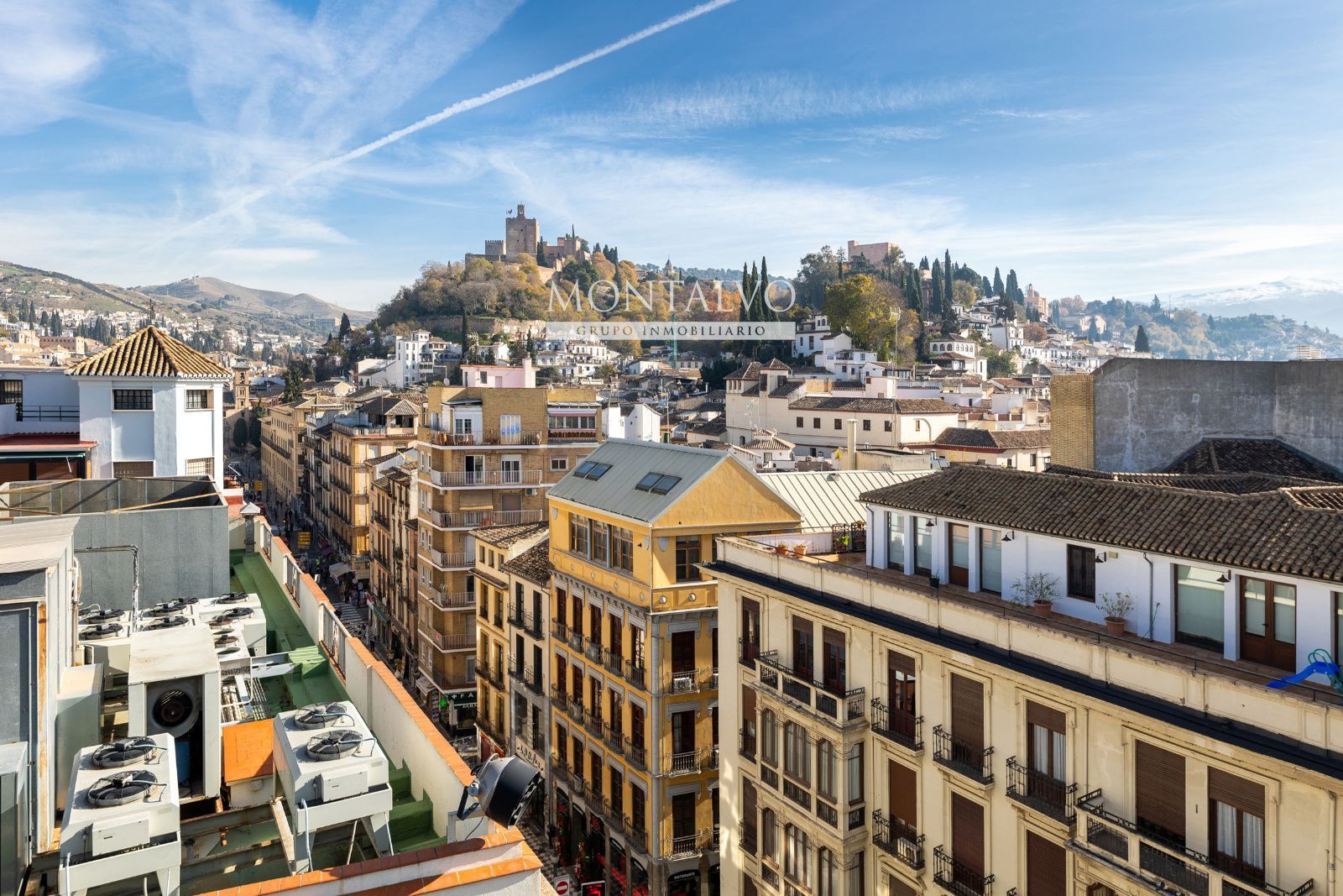 Exterior view of Attic for sale in  Granada Capital  with Air Conditioner and Terrace