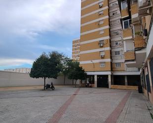 Vista exterior de Pis en venda en  Sevilla Capital amb Aire condicionat i Terrassa