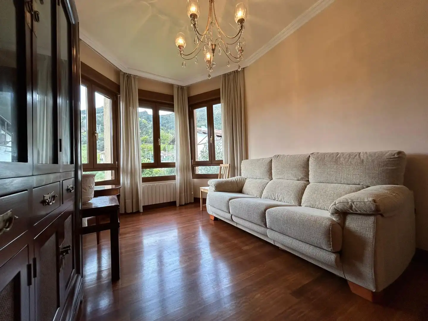Wohnzimmer von Wohnung zum Verkauf in Alonsotegi mit Abstellraum und Möbliert