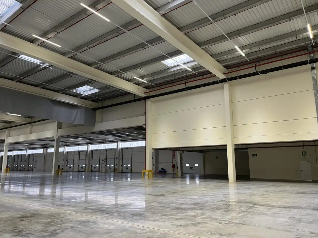 Industrial buildings for rent in Òdena  with Heating