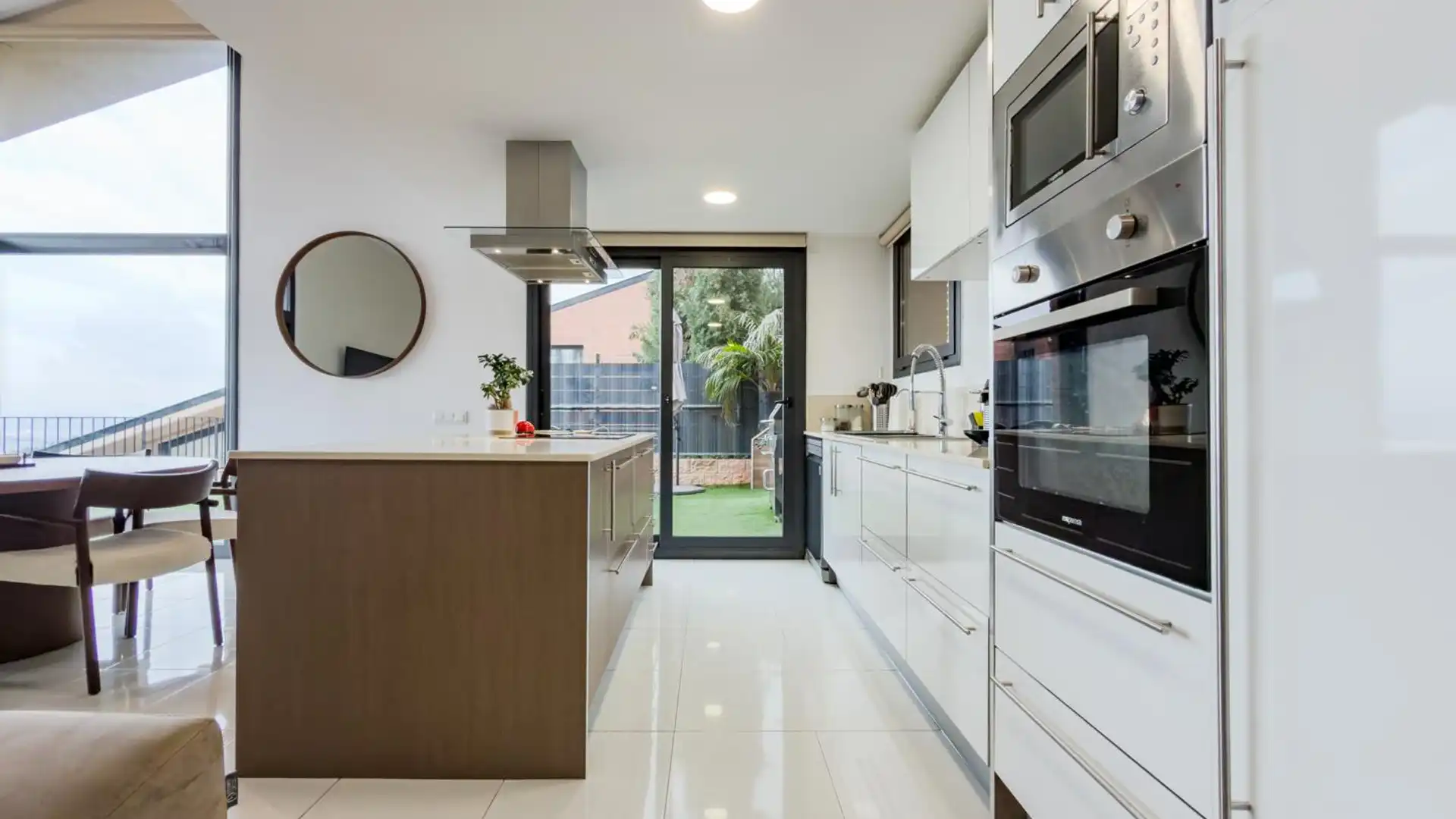 Cocina de Casa o chalet en venta en Corbera de Llobregat con Aire acondicionado, Calefacción y Jardín privado
