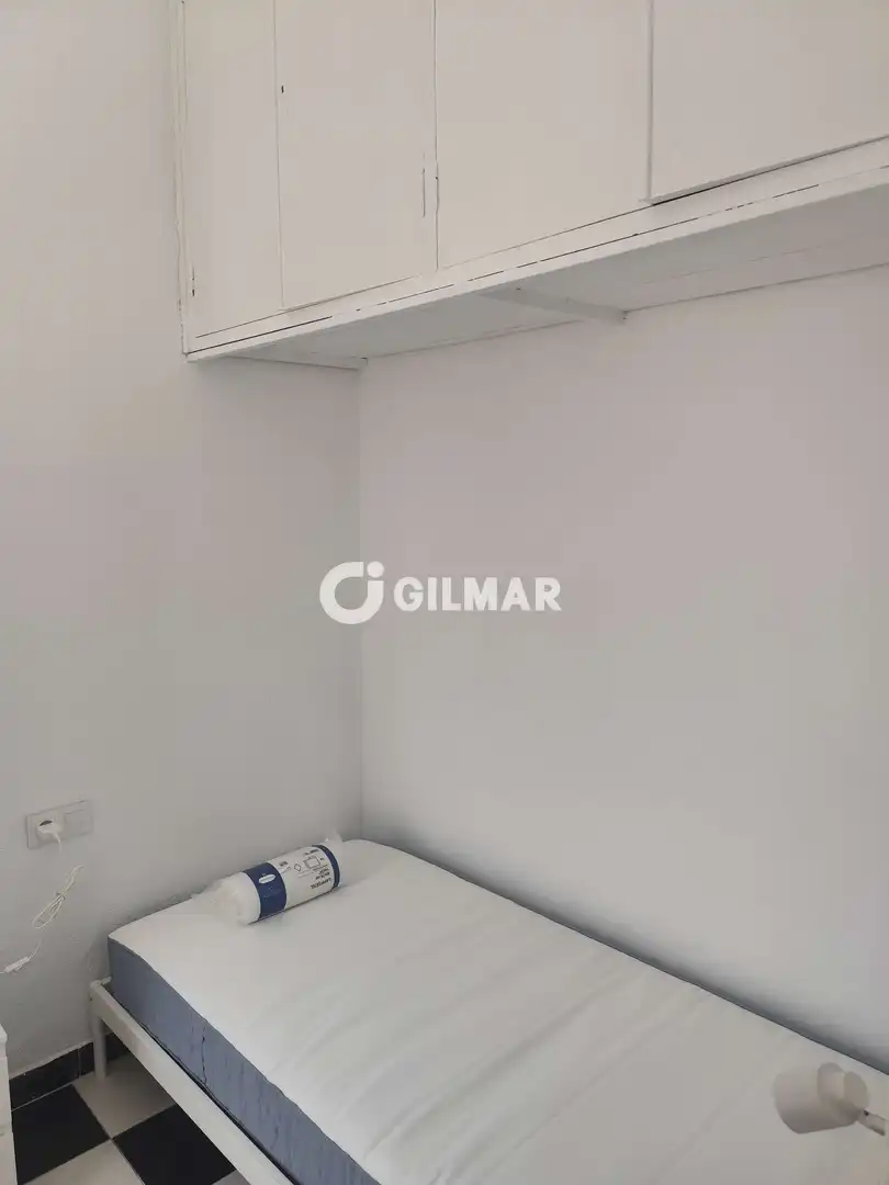 Schlafzimmer von Wohnung zur Miete in Sevilla mit Heizung und Möbliert