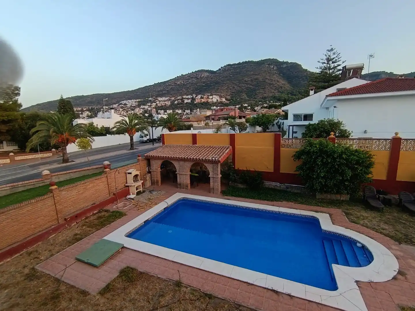 Xalet amb terrassa en venda a Manantiales - Lagar - Cortijo, imagen 2