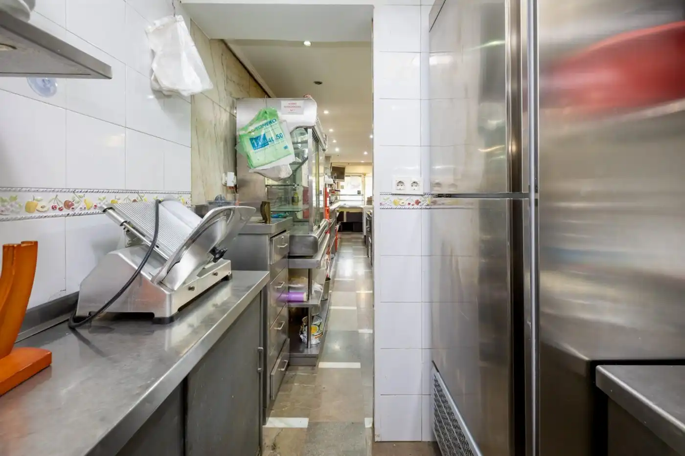 Cocina de Local en venta en Granada con Aire acondicionado y Amueblado