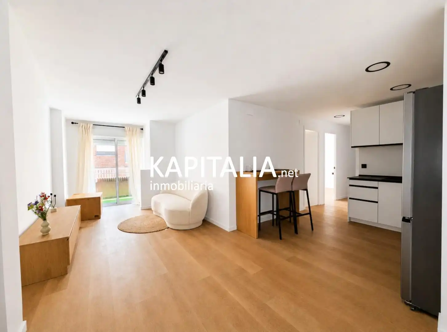 Schlafzimmer von Wohnung zum Verkauf in Ontinyent mit Parkett und Balkon