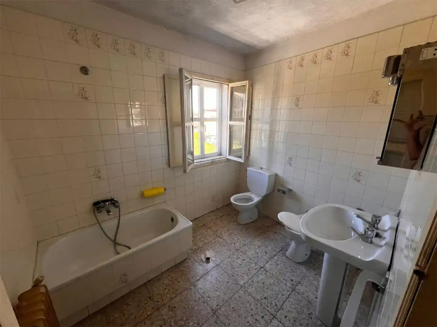 Bany de Casa adosada en venda en Agolada amb Jardí privat i Traster
