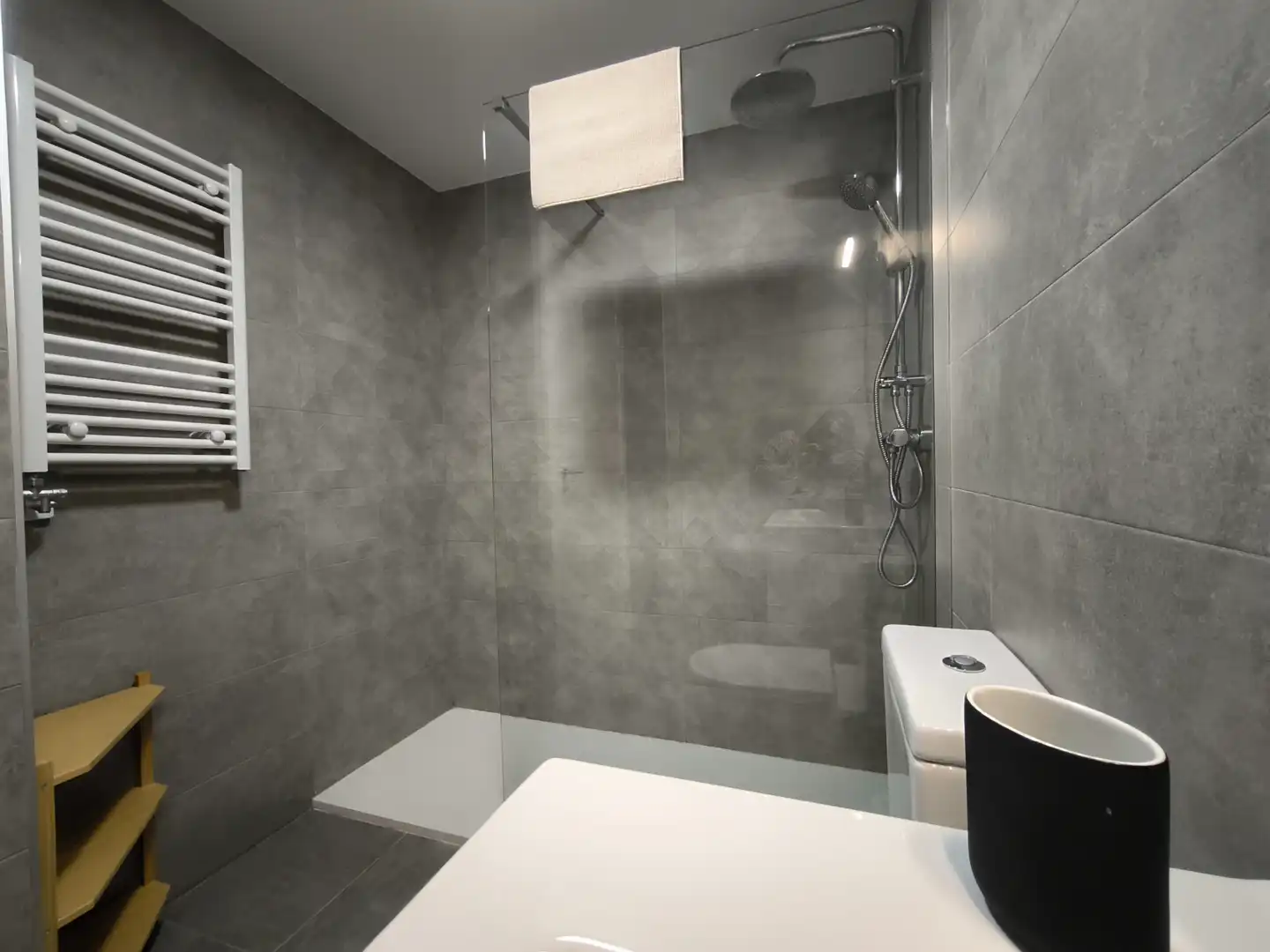 Baño de Piso en venta en Vilagarcía de Arousa con Calefacción, Terraza y Trastero