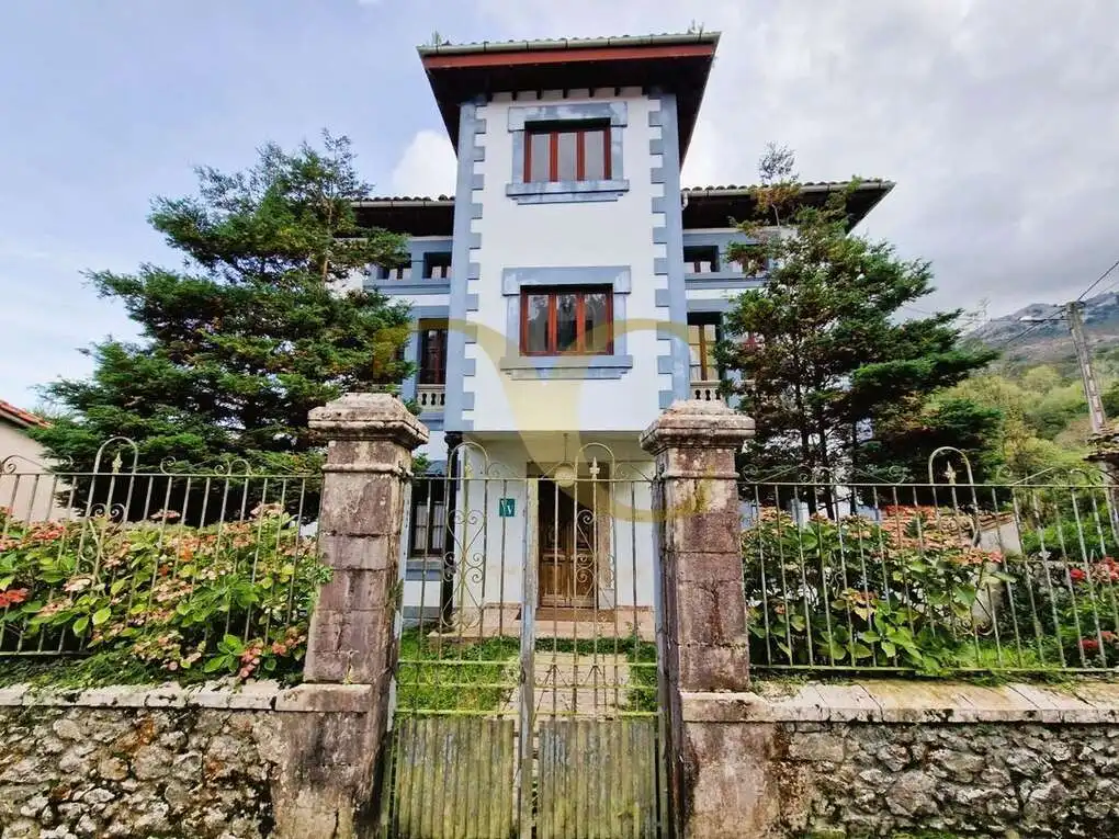 Casa con jardín en venta en Purón