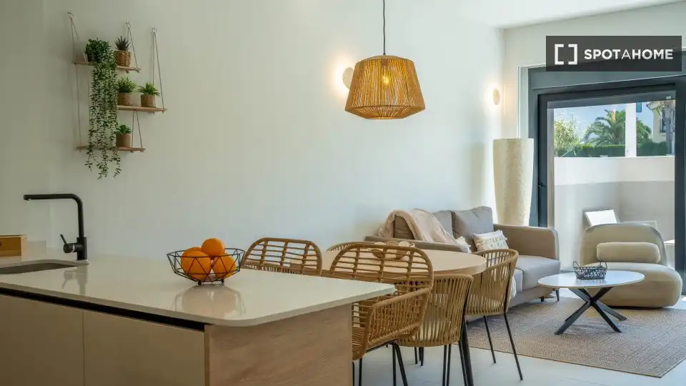Esszimmer von Wohnungen zur untervermieten in Torrevieja mit Klimaanlage, Heizung und Terrasse