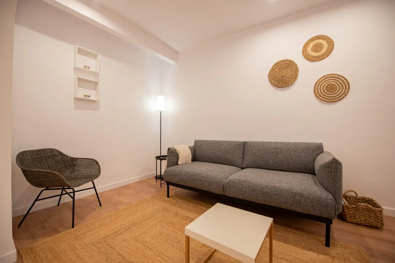 Sala d'estar de Pis de lloguer en Sant Feliu de Guíxols amb Calefacció, Moblat i Forn