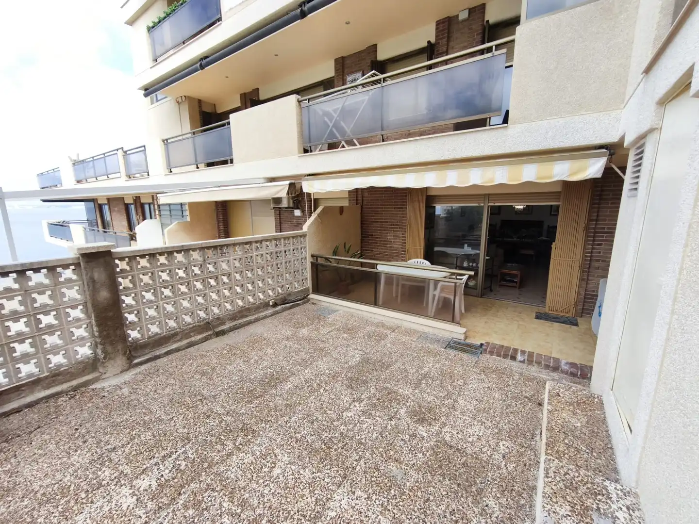 Piso con terraza en venta en Carrer de la Cala de la Font 14, imagen 20