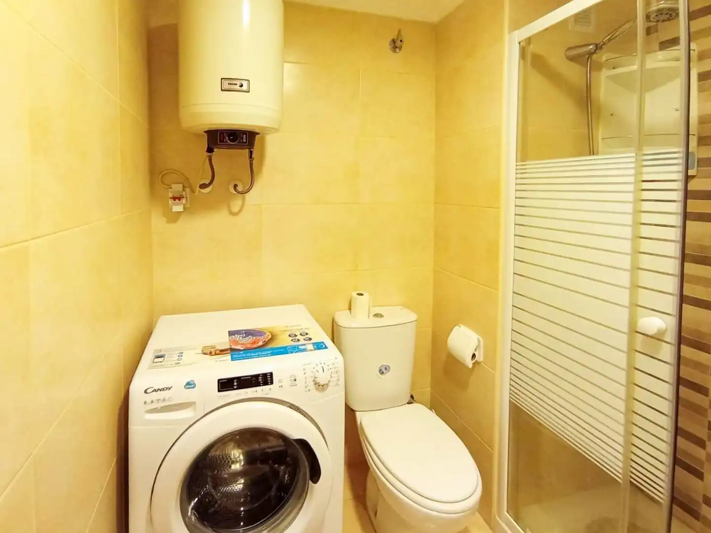 Baño de Apartamento en venta en Bellreguard con Terraza, Amueblado y Balcón