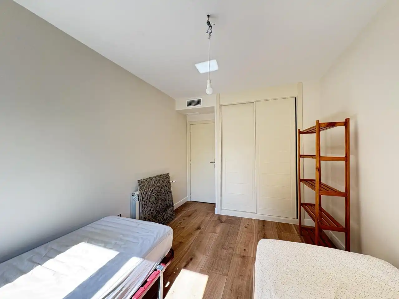 Habitación de Planta baja de alquiler en Las Rozas de Madrid con Aire acondicionado, Calefacción y Terraza