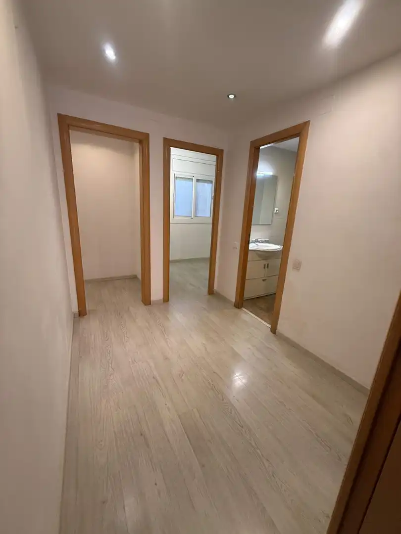 Bedroom of Flat for rent in Barcelona  with Heating