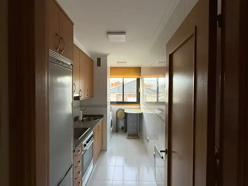 Wohnung zur Miete in Estrada Pola Vía, 116, Nigrán centro