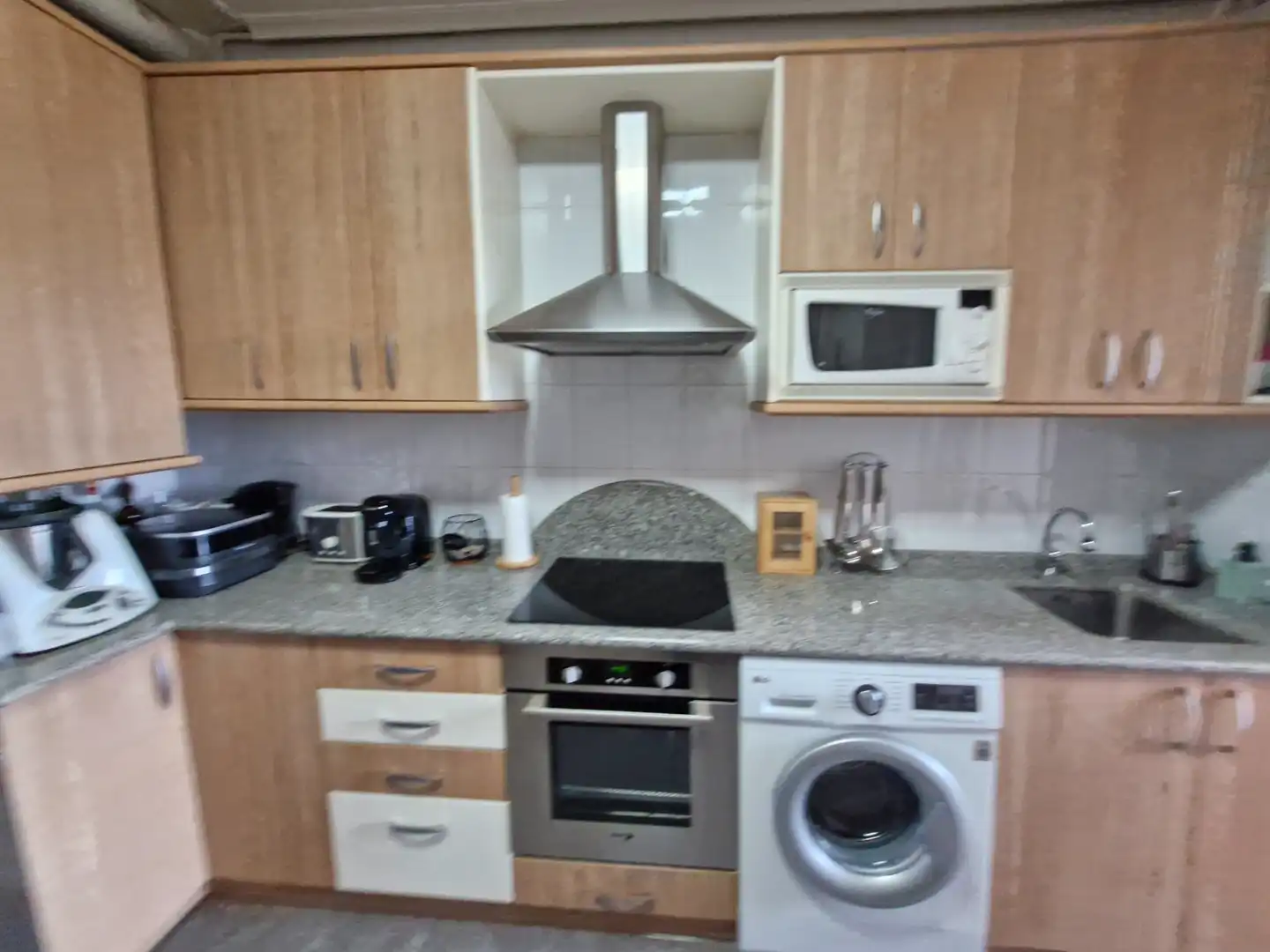 Cocina de Piso de alquiler en Derio con Calefacción, Parquet y Amueblado