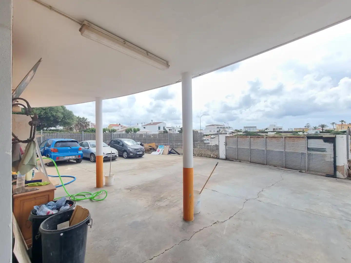Parkplatz von Fabrikhallen zum Verkauf in Ciutadella de Menorca