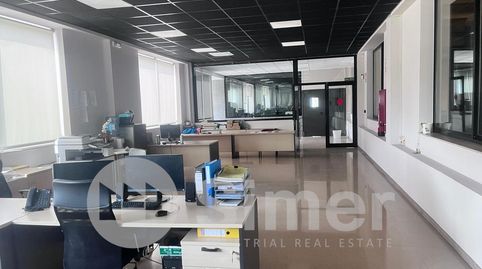 Foto 5 von Fabrikhallen zur Miete in Zona Industrial, Rubí
