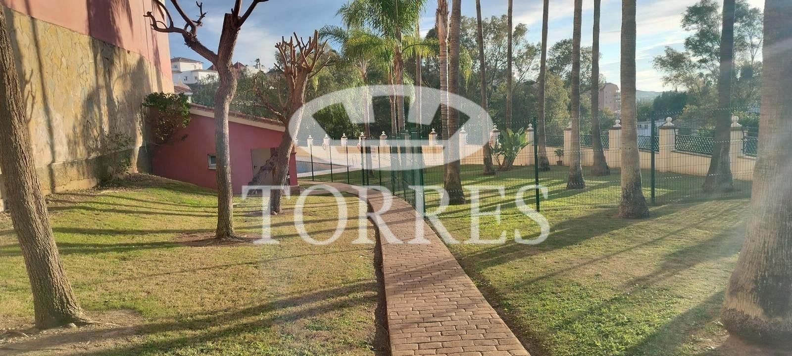 Außenansicht von Wohnung zum Verkauf in Fuengirola mit Klimaanlage, Terrasse und Abstellraum