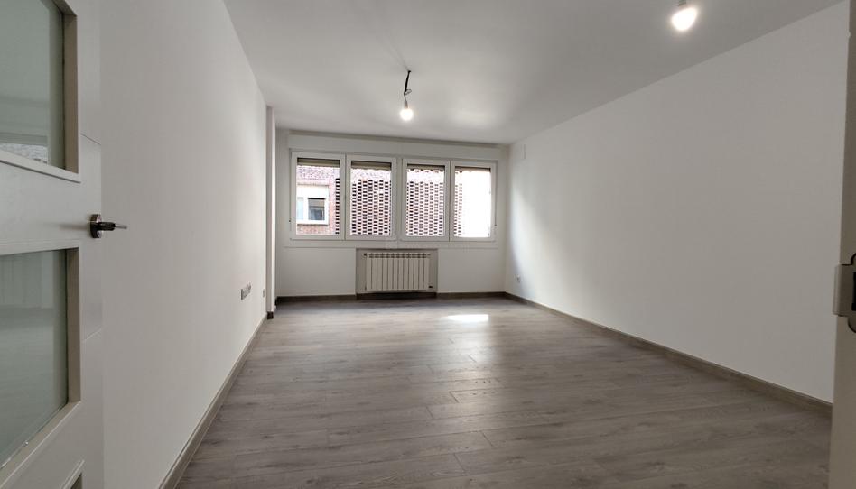 Photo 1 of Flat for sale in Logroño - Avenida de la Paz, Residencia, La Rioja