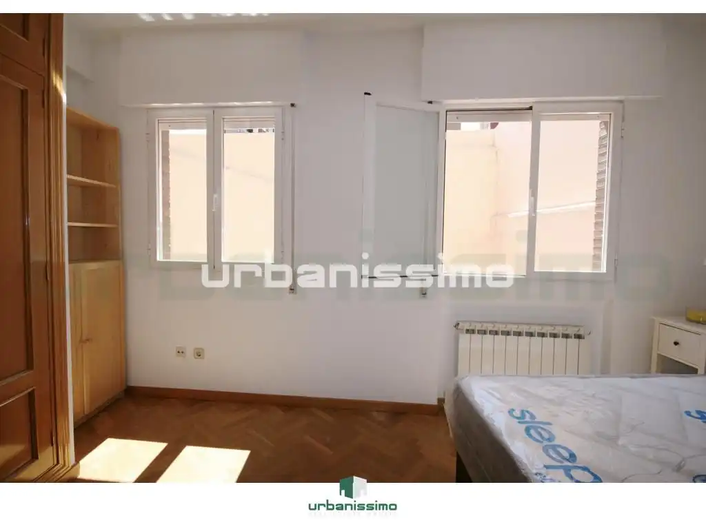 Apartament de lloguer a Esperanza Sánchez Carrascosa, Valdeacederas