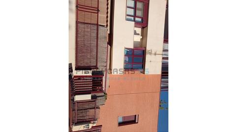 Foto 5 de Casa adosada en venta en Calle America, Avenida de Abril - 9 de Octubre, Valencia