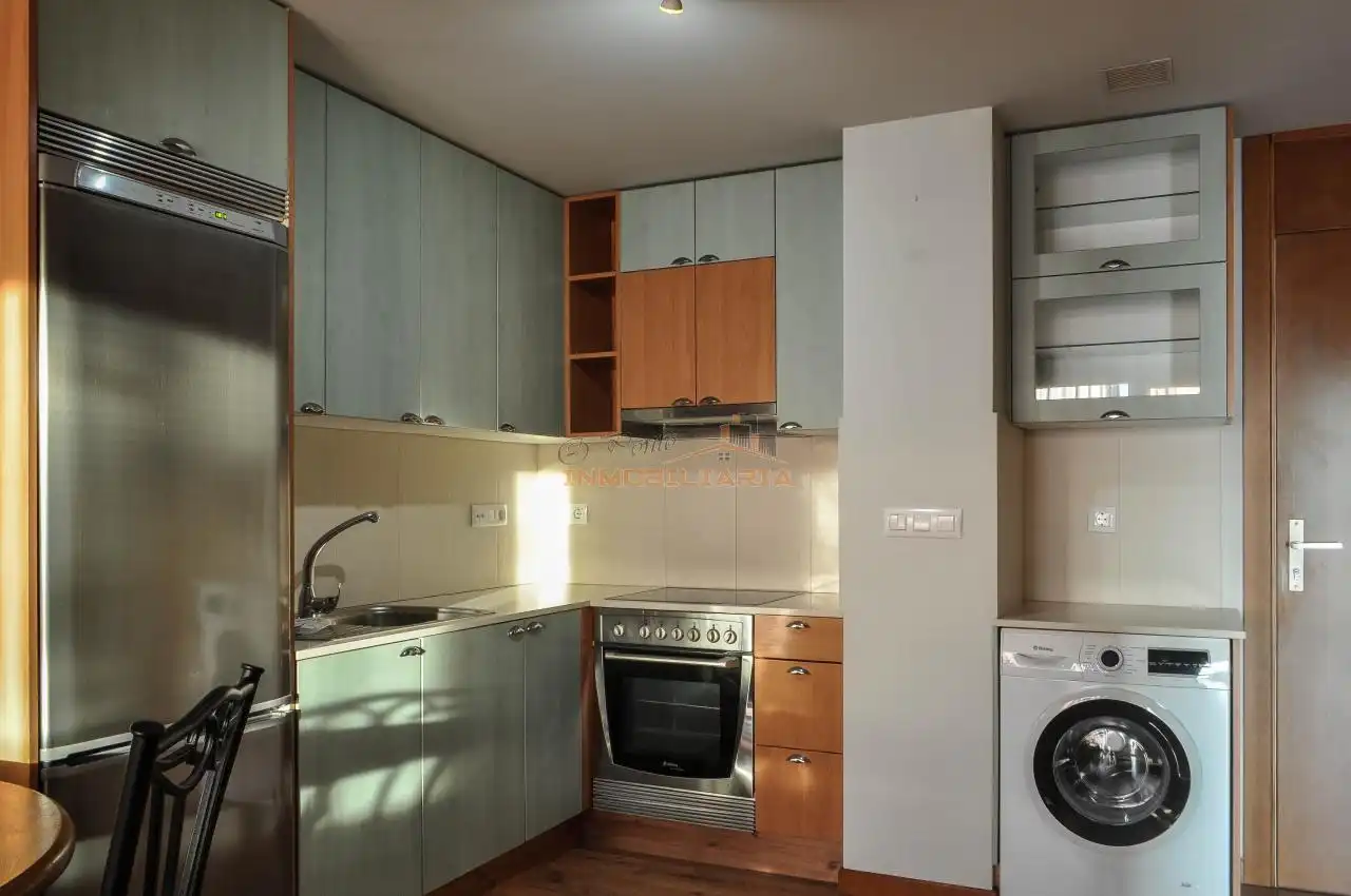 Cocina de Piso de alquiler en Narón con Calefacción, Trastero y Amueblado