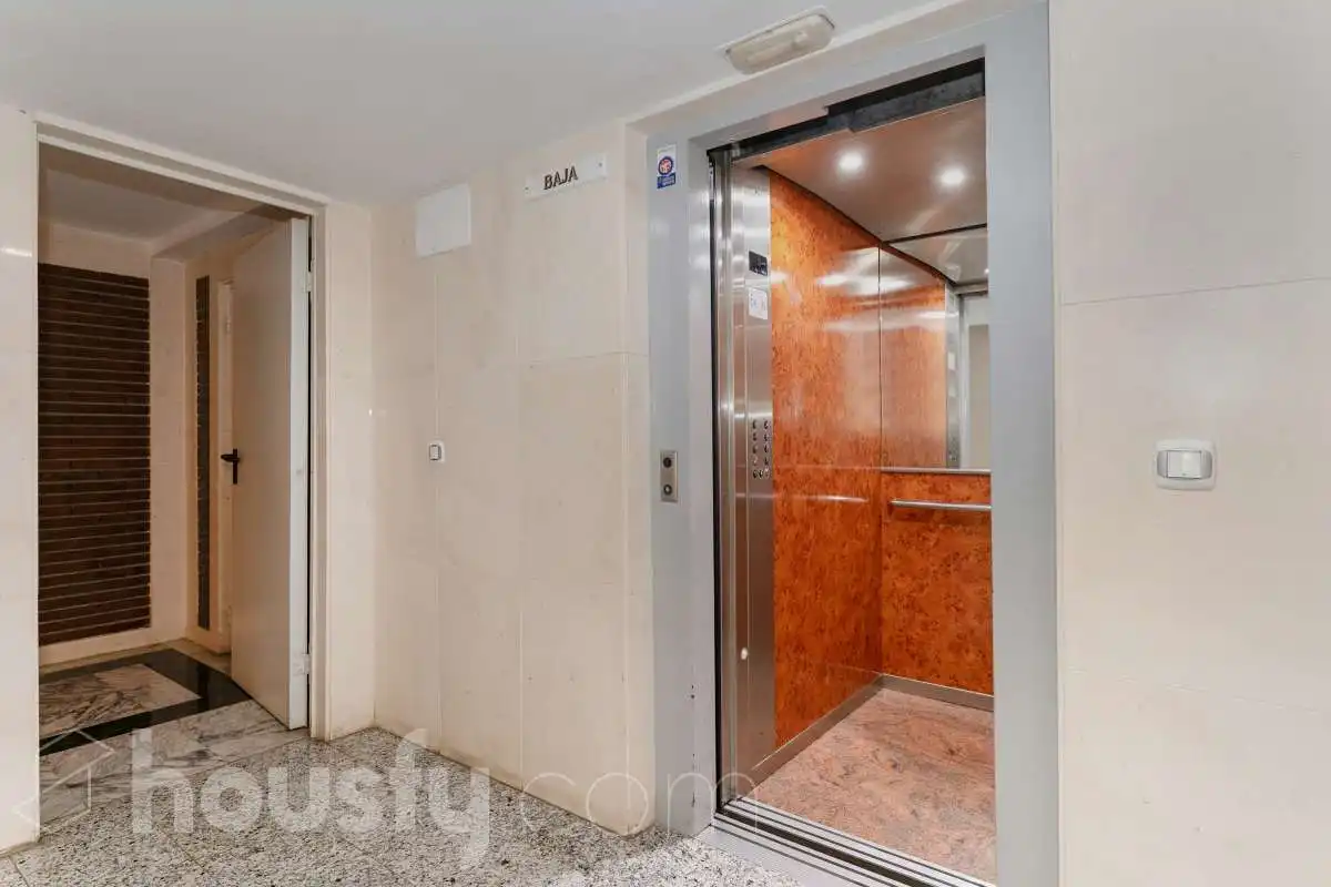 Flat for sale in Calle Edward Elgar, La Princesa