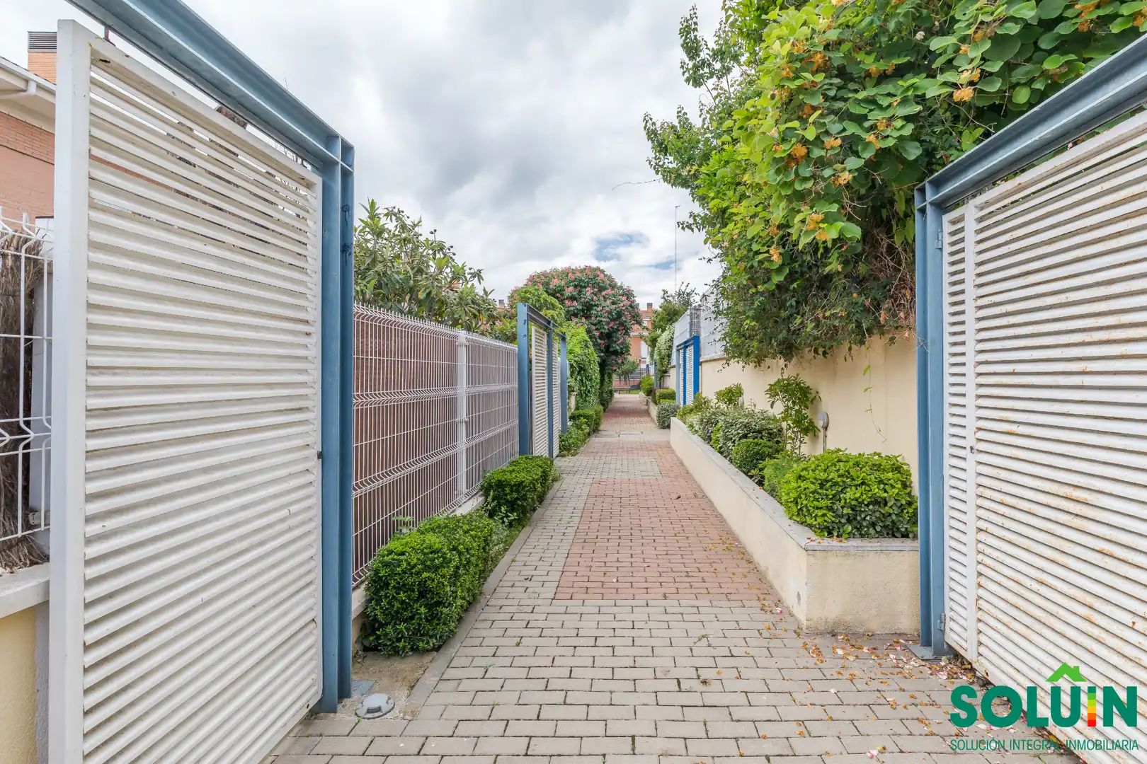 Vista exterior de Piso en venta en San Martín de la Vega con Calefacción, Parquet y Trastero