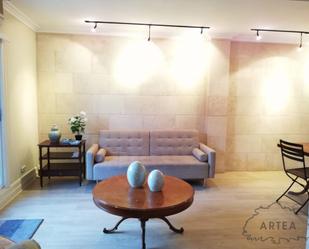 Sala d'estar de Àtic de lloguer en Getxo  amb Aire condicionat i Terrassa