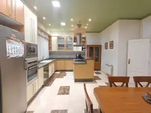 Cuina de Casa adosada en venda en Valencia amb Aire condicionat, Calefacció i Parquet