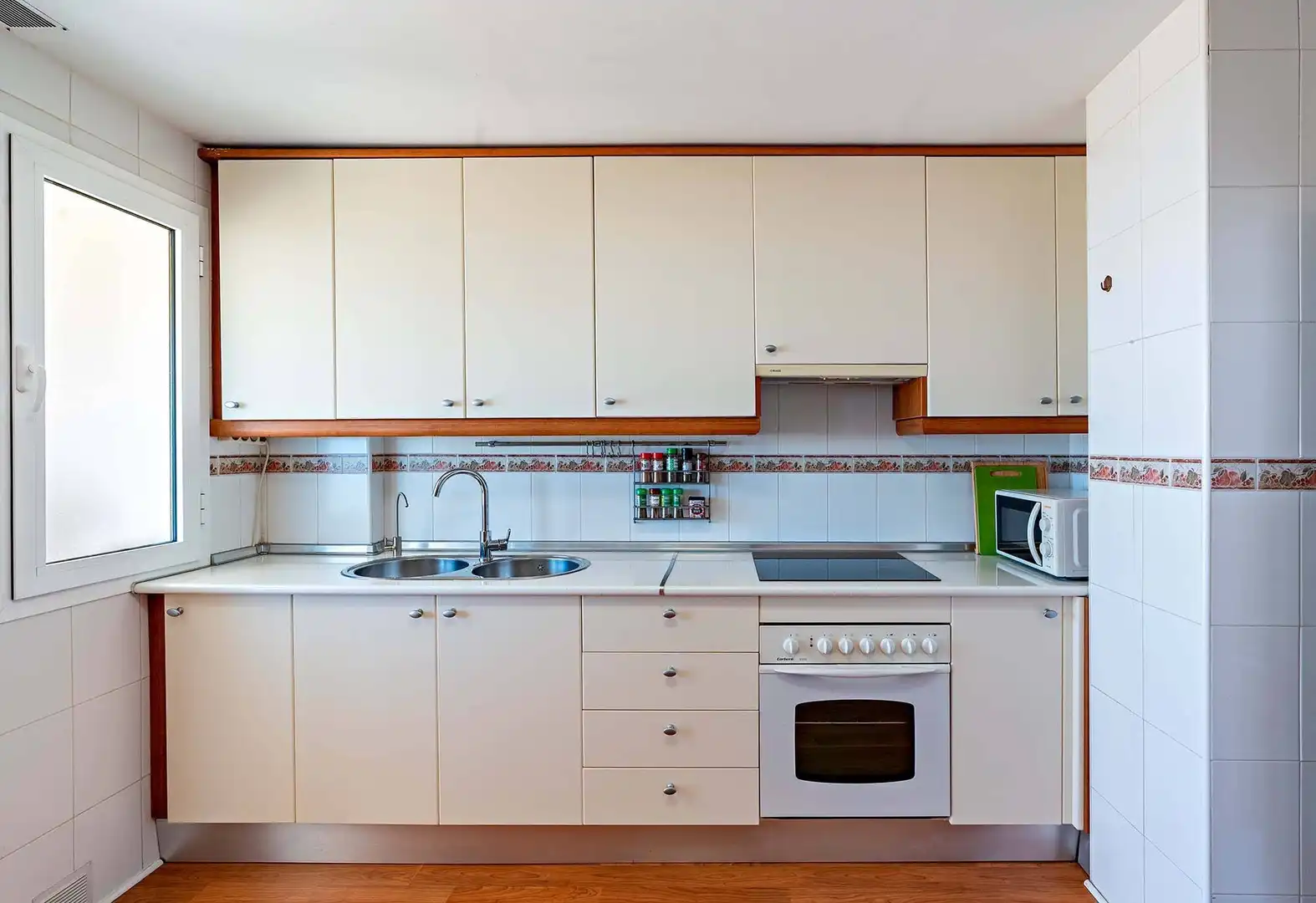 Kitchen of Flat for sale in Roquetas de Mar  with Air Conditioner, Parquet flooring and Terrace