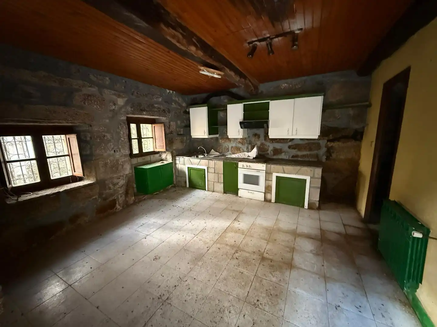Kitchen of Houses for sale in Punxín, Ourense