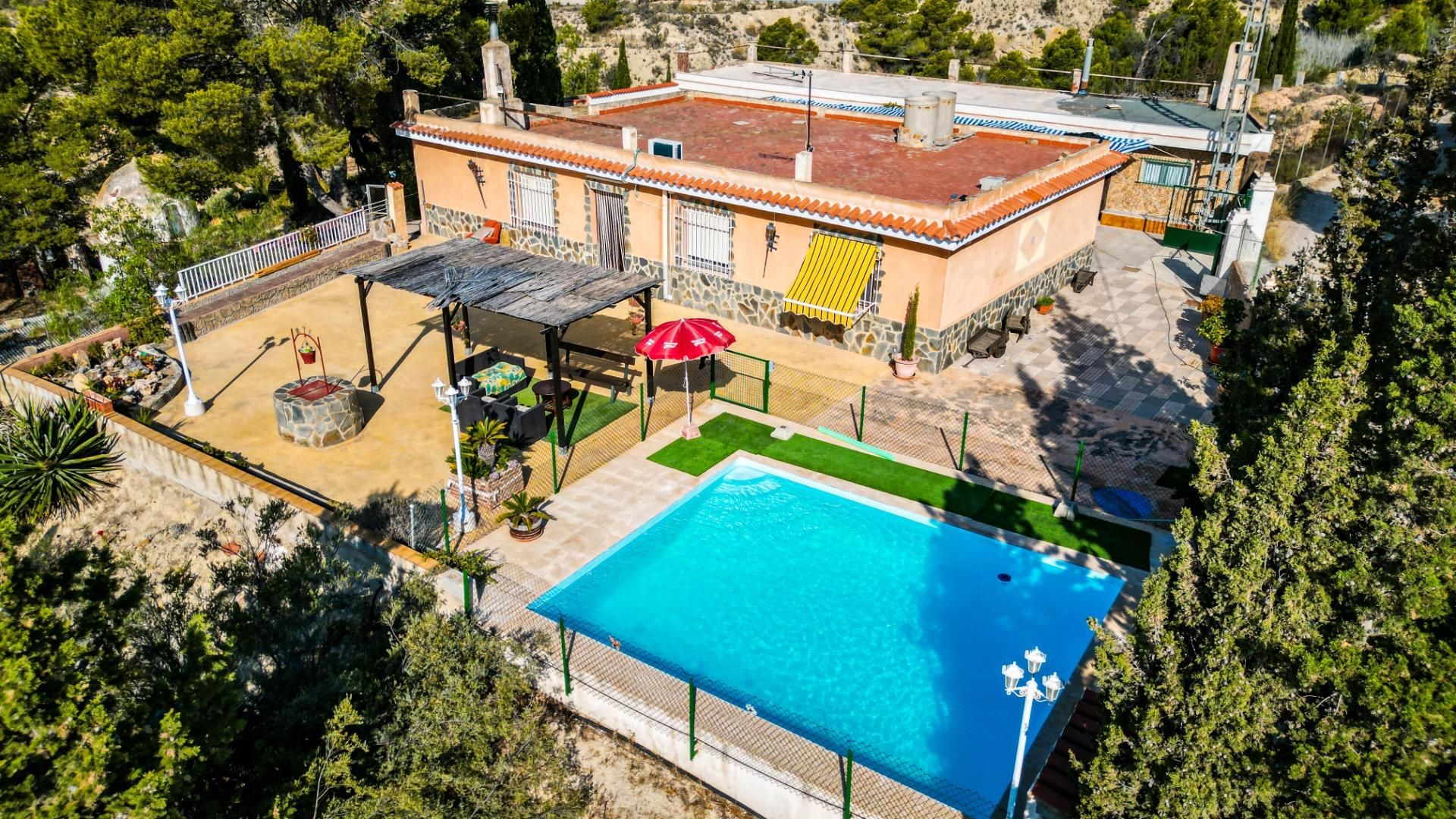 Swimming pool of House or chalet for sale in Agost  with Private garden and Community pool