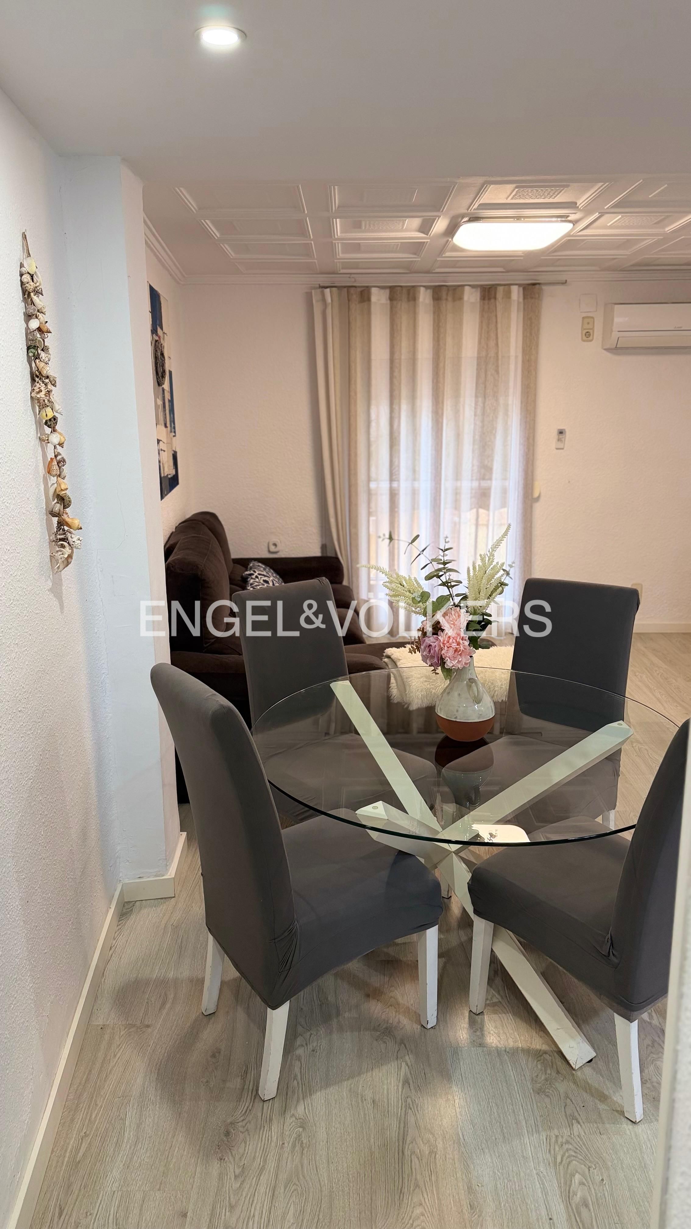 Menjador de Apartament de lloguer en Moncada amb Aire condicionat, Calefacció i Parquet