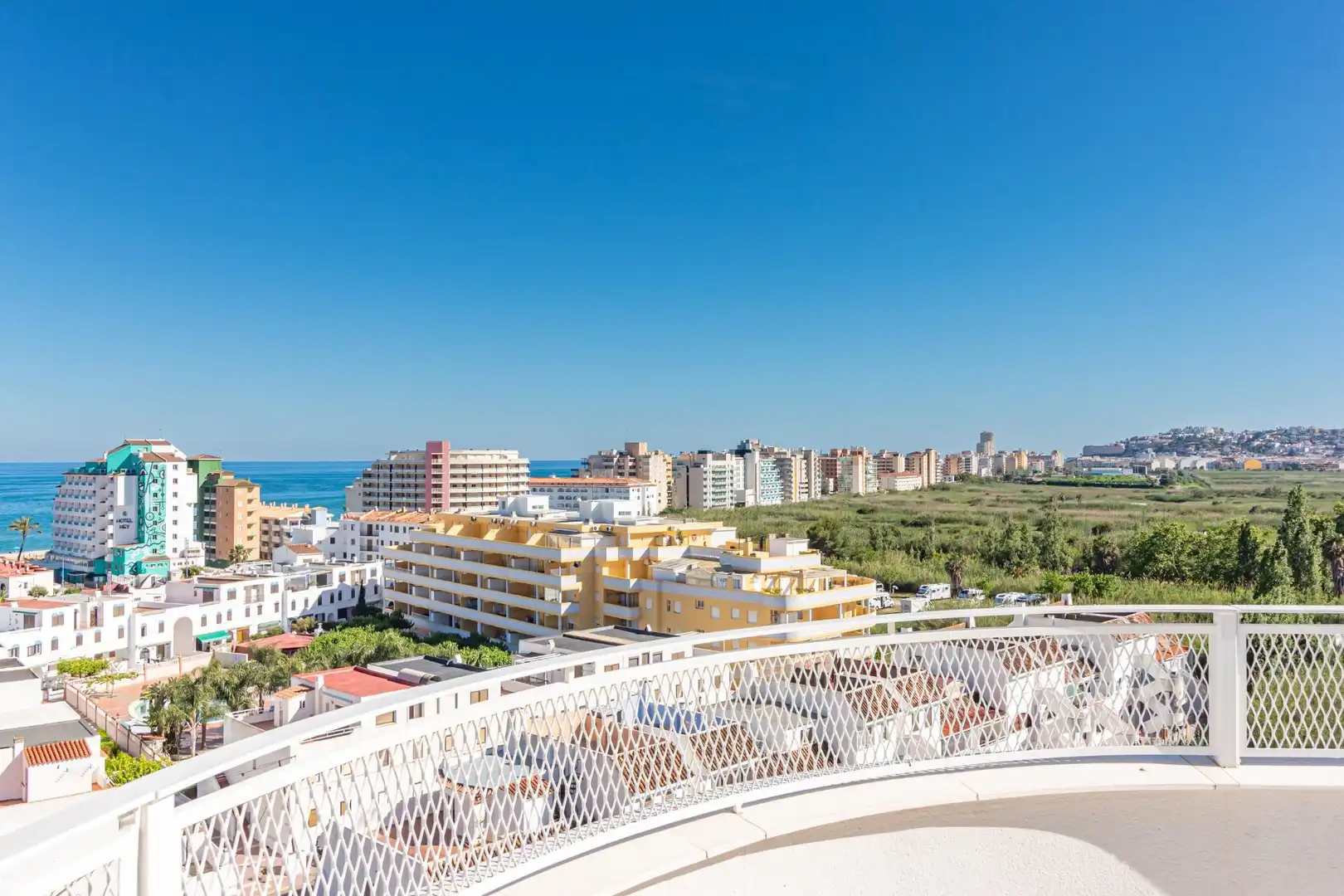Vista exterior de Ático en venta en Peñíscola / Peníscola con Calefacción, Jardín privado y Terraza