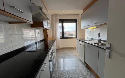 Kitchen of Flat for sale in Sabadell