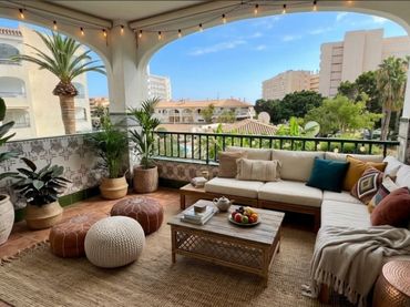 Piso con piscina en venta en La Carihuela - Los Nidos